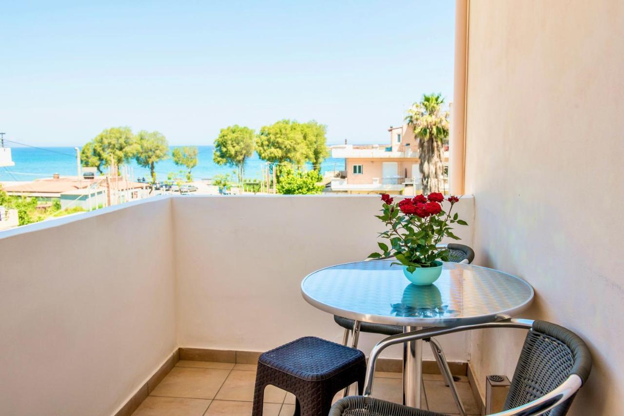 Pearl Seaside Cozy Apartments Chrissi Akti Chania Exterior foto