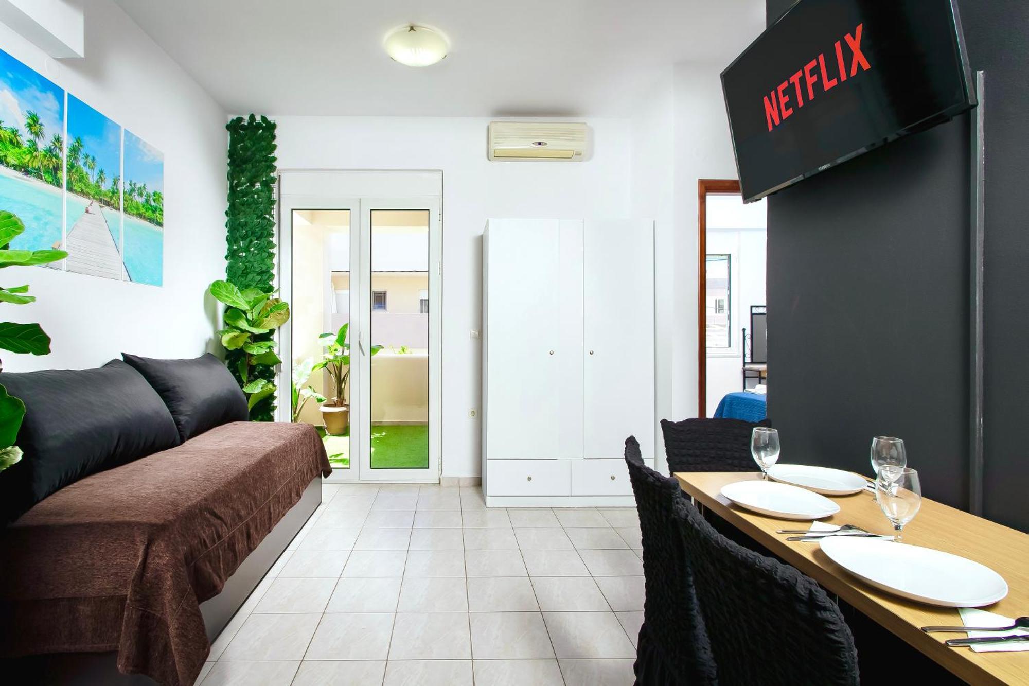 Pearl Seaside Cozy Apartments Chrissi Akti Chania Exterior foto