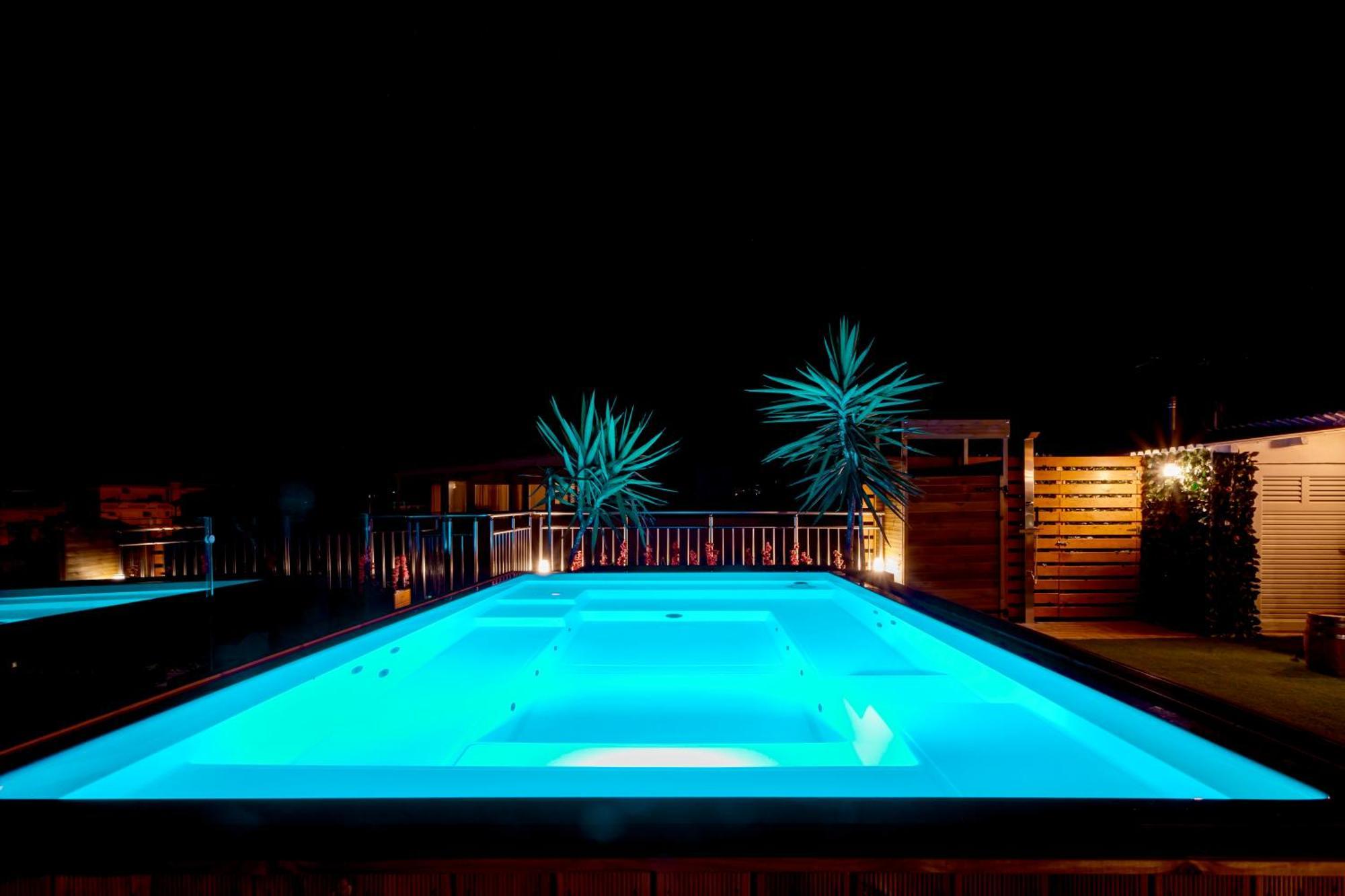Pearl Seaside Cozy Apartments Chrissi Akti Chania Exterior foto