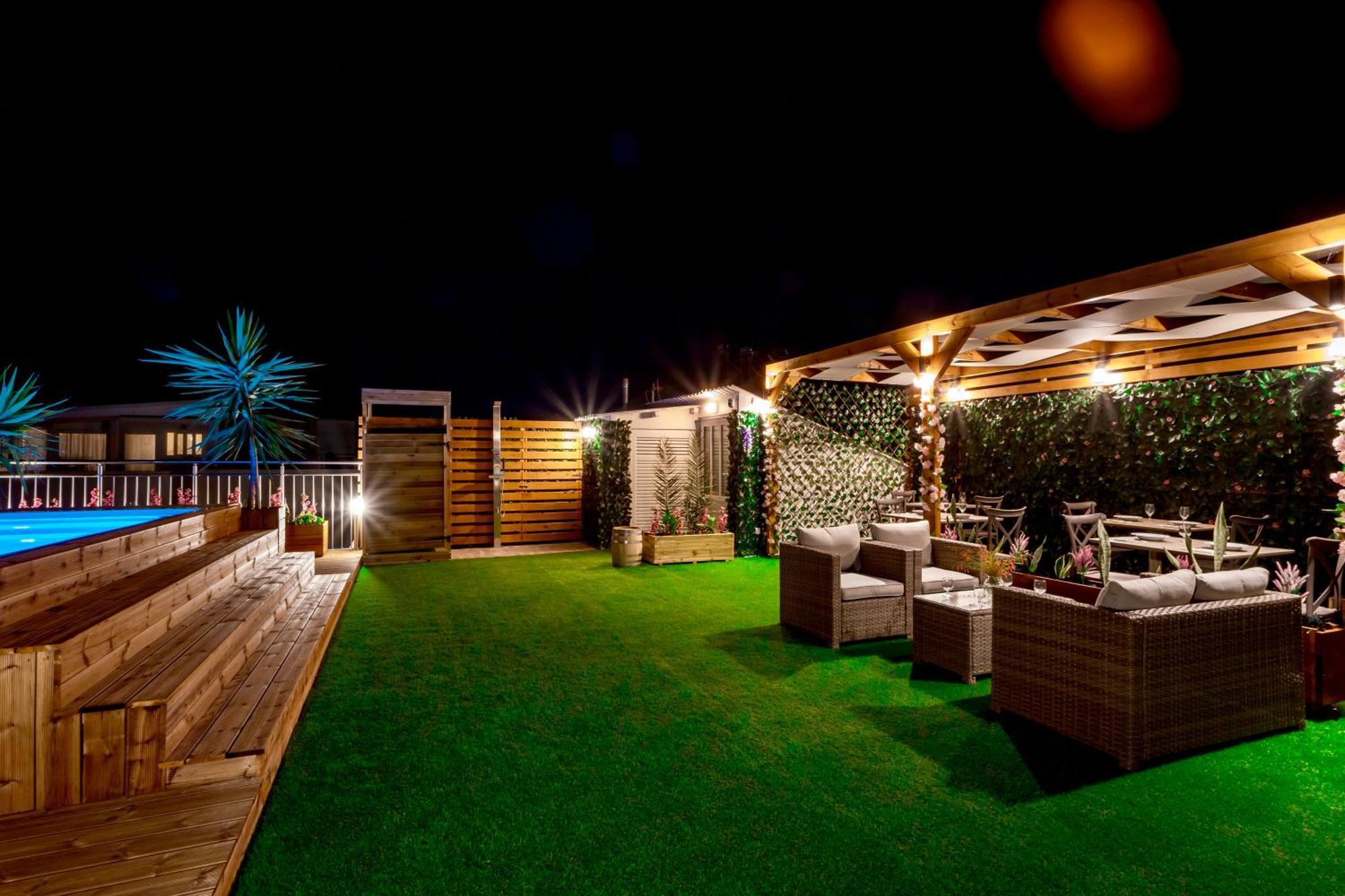 Pearl Seaside Cozy Apartments Chrissi Akti Chania Exterior foto